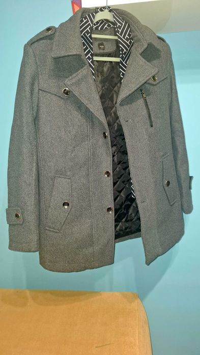 Elegancki płaszcz męski