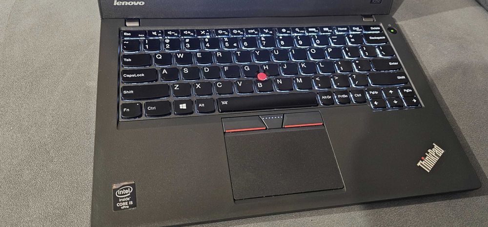 Lenovo Led/HD+/Win11pro/4G-LTE/Ram8/512SSD/WiFi/HDMI/BAT3Godzin