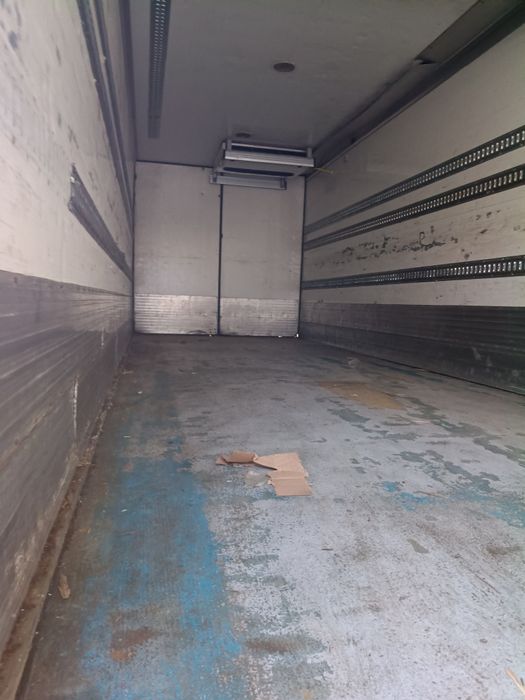 Chłodnia izoterma 9m kontener transport