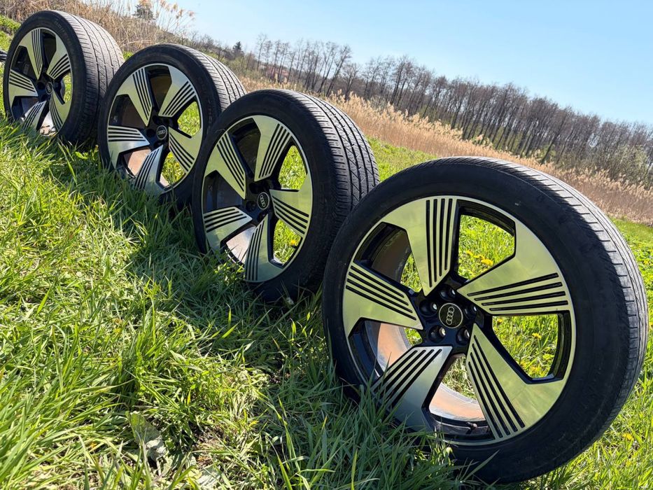 Комплект дисков колёс Audi E-tron 2021 265/45 R21