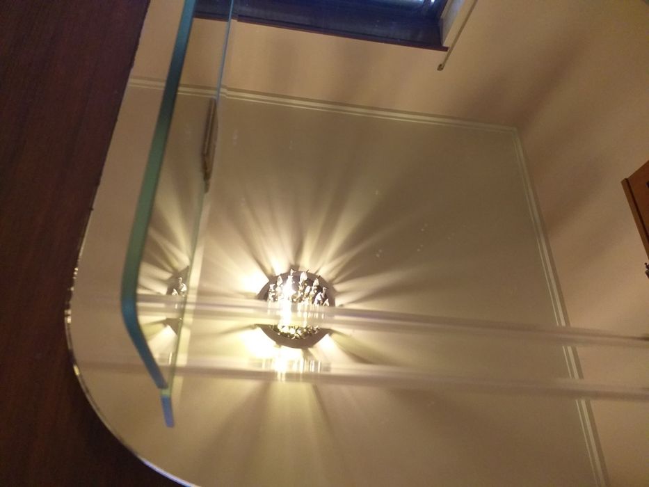 Espelho de casa de banho com 2 lampadas