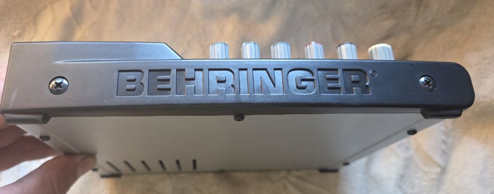 Mikser Behringer Eurorack UB802 stan bdb