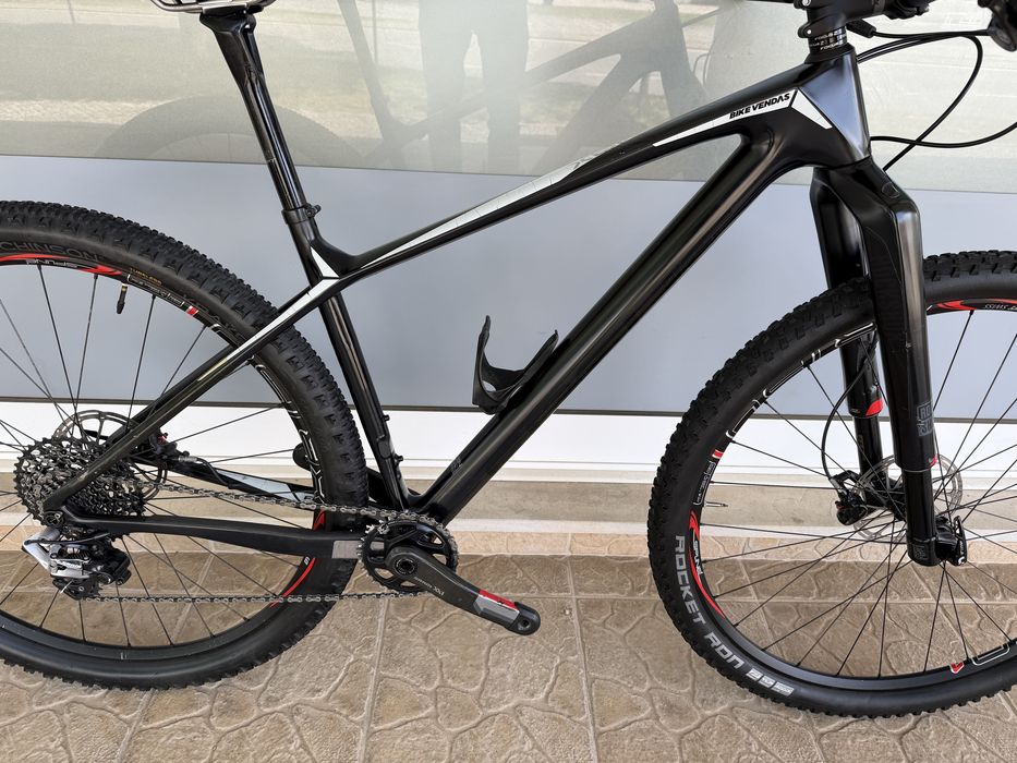 Bicicleta de BTT super equipada!!