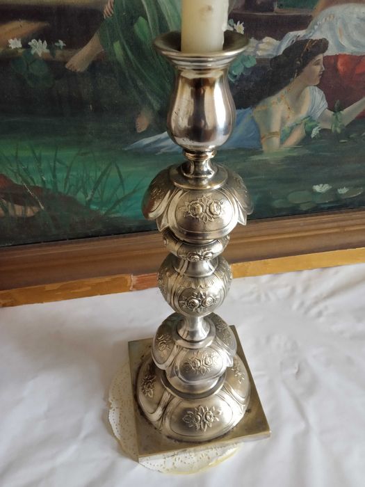 Посеребренный  подсвечник, высота 36 см.  Старина.