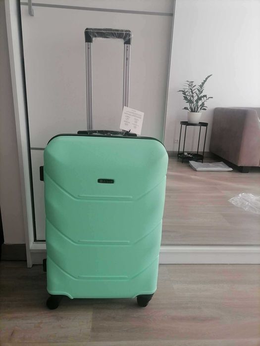 Walizka średnia XL kółka obrotowe nowa samolot