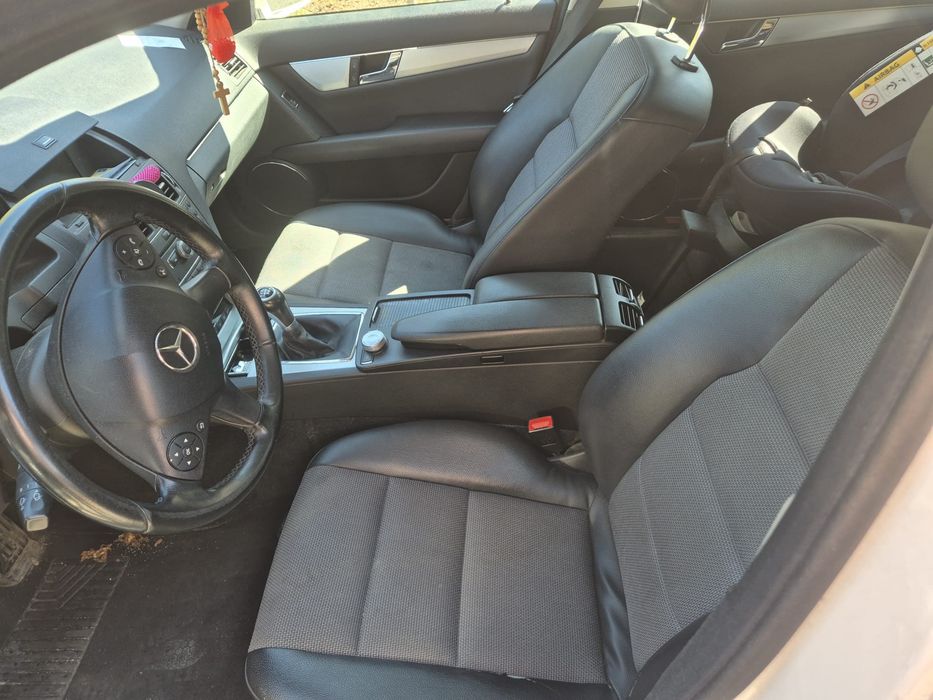Mercedes-Benz C180 Kompressor Avantgarde W204 – 2009r