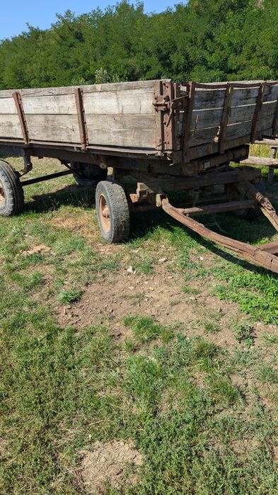 Причіп 2 птс 4 .