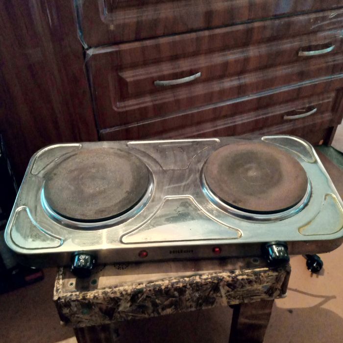 Продам электро печку.