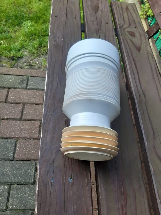 Przyłącze złącze kanalizacyjne wc