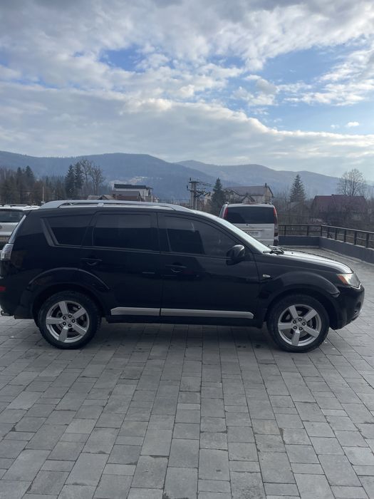 Продам міцубіши аутлендер