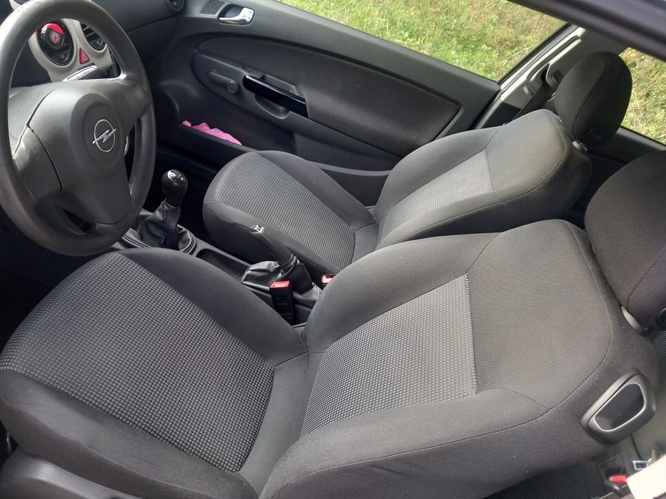 Opel corsa 1.2 gasolina 2009