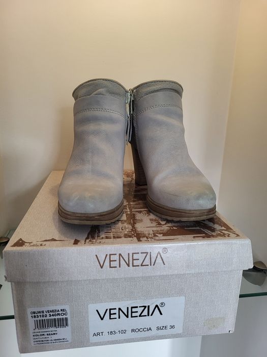 Botki, jasno niebieskie,Venezia 36 roz.