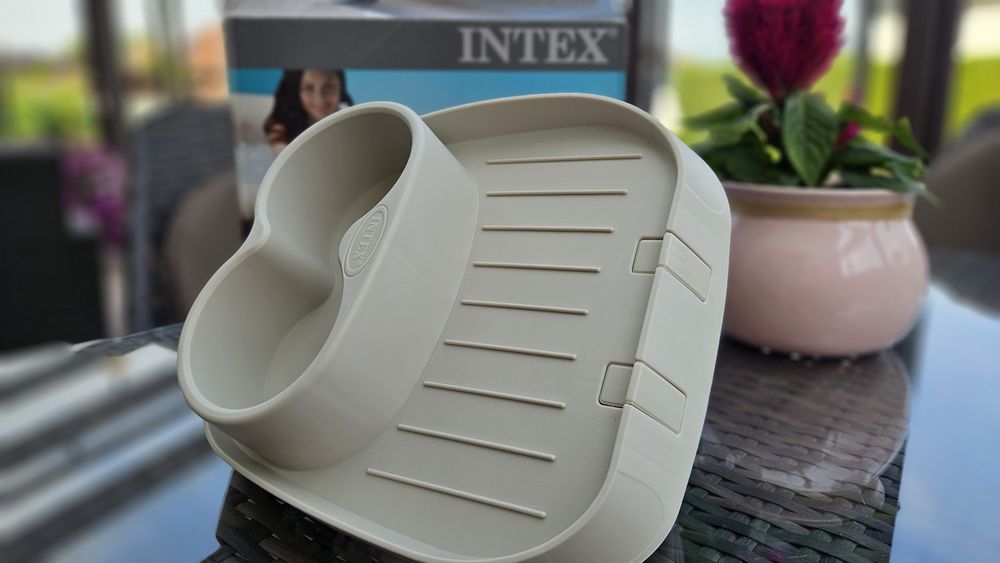 Intex Zdejmowany uchwyt na kubek do wanny z hydromasażem