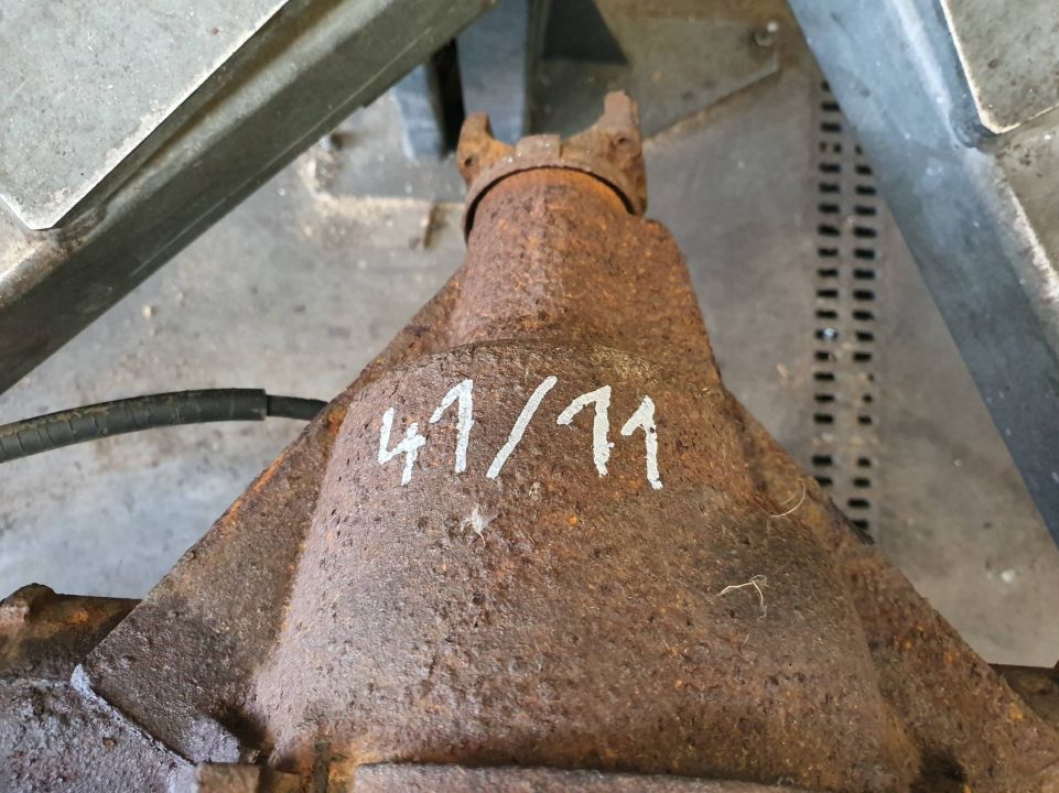 alt