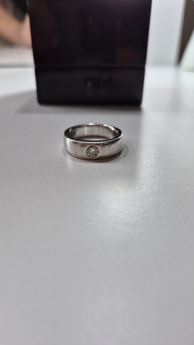 Męski sygnet z białego złota z brylantem 0.50 ct – certyfikaty IGI