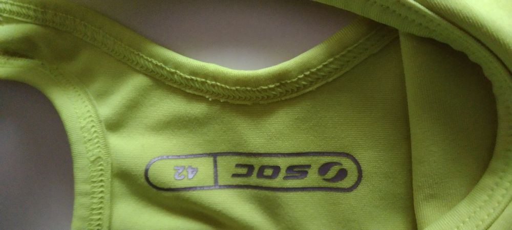Biustonosz sportowy firmowy