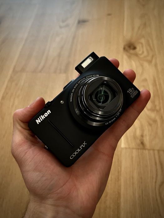 Nikon S9300 як НОВИЙ, повний комплект!