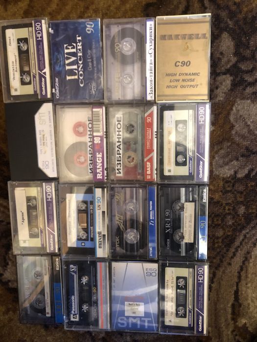 Ищу покупателя-меломана по ВИНИЛУ,CDC дискам и АУДИО КАССЕТАМ