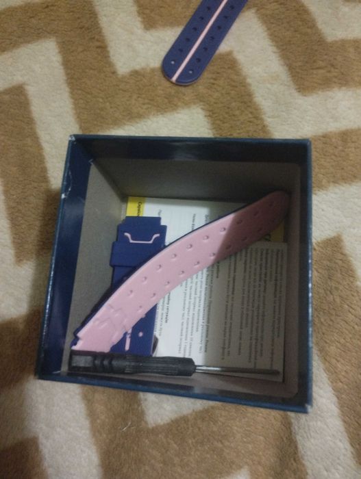 Продам смарт годинник дитячий AmiGo GO002