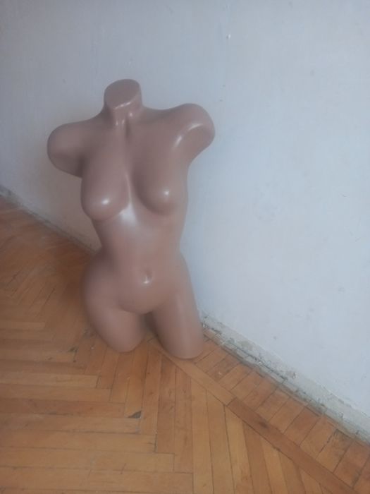 Манекен женский для одежлы