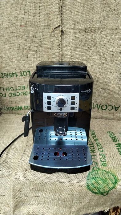 Кавомашина  22 рік delonghі magnifica s