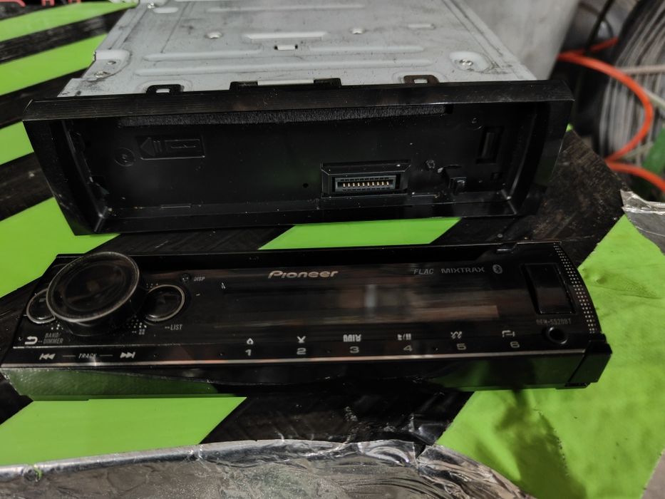 Autorradio pioneer