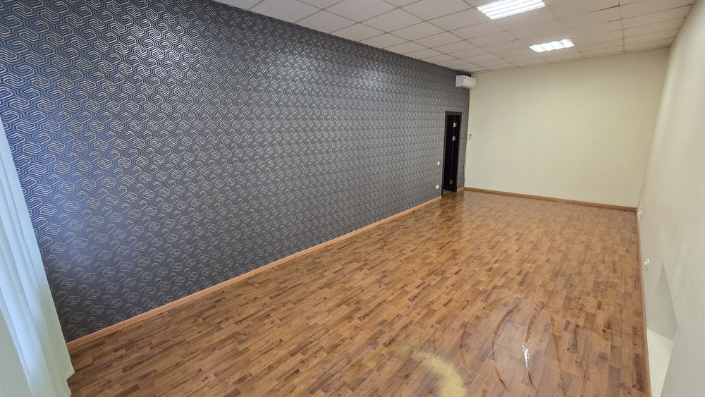 Оренда офісного приміщення, кабінету 22кв.м. біля Каравану