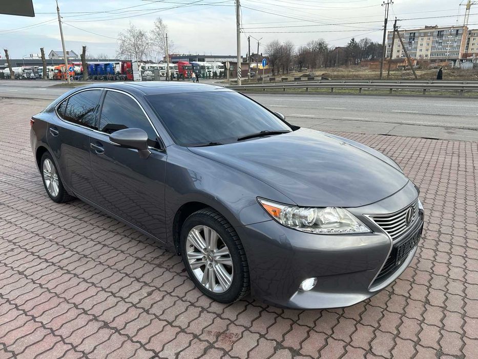 Продам Lexus ES 350