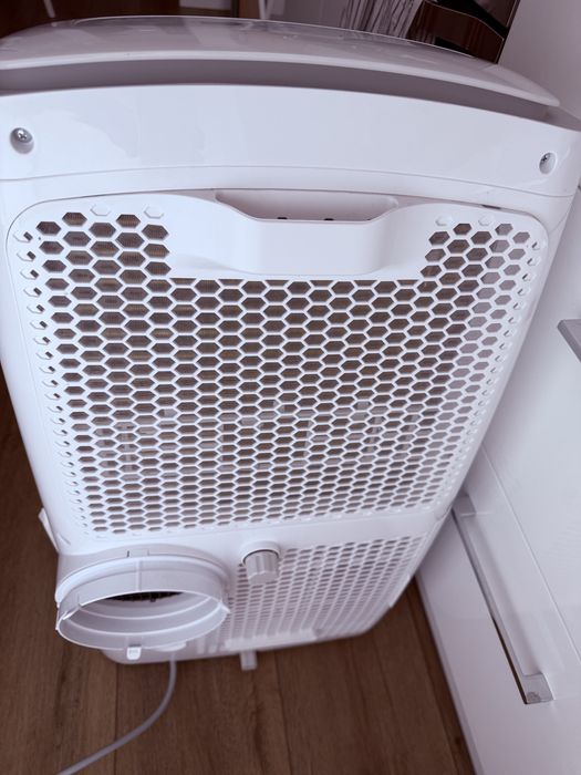Klimatyzator przenośny Comfee 12000 BTU 3,5 kW 43 m² | Jak NOWY + pilot