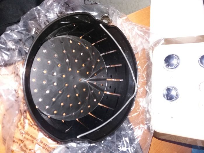 Пароварка, блендер, ваги, кухонний комбайн