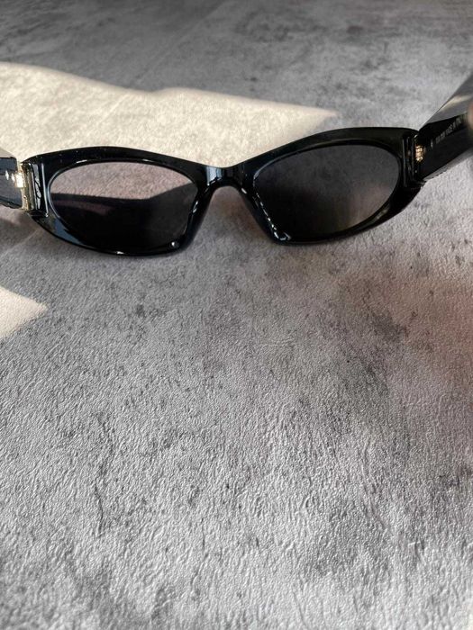 Óculos Miu Miu Pretos Sol
