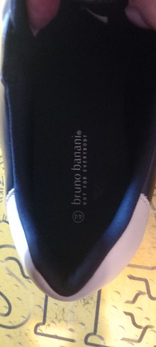 Buty sportowe męskie, nowe.