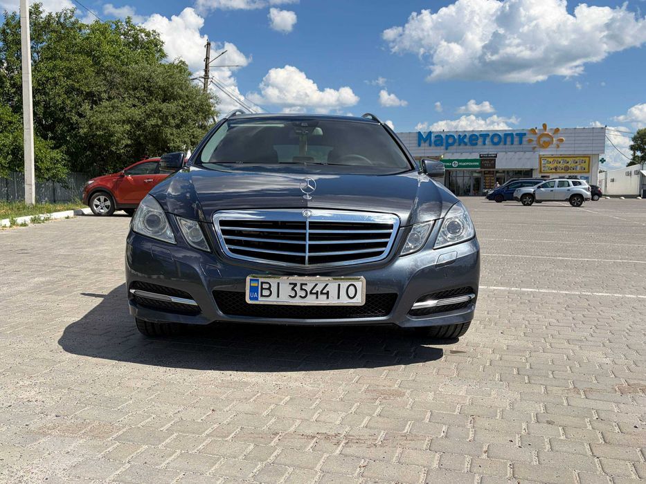 Mercedes-Benz E-Class 212