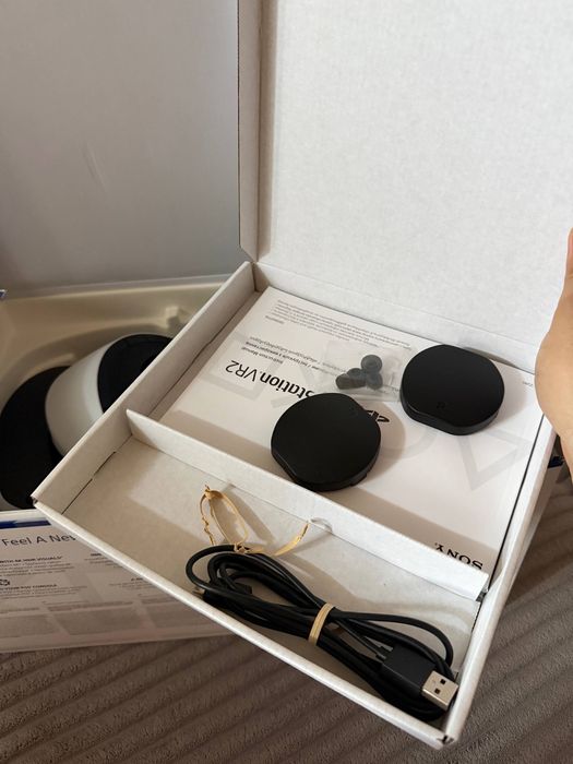 Продам  PlayStation VR2