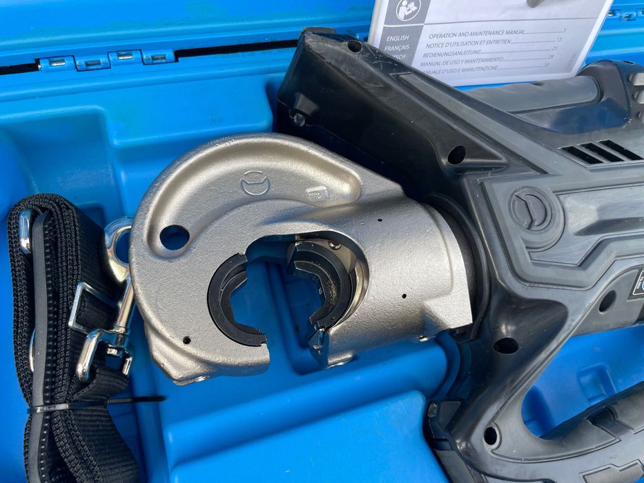 Cembre B1300-C/Акумуляторний гідравлічний прес (комплект)