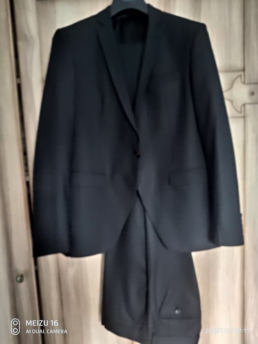 Класичний сучасний костюм GIOTELLI 48-50/182