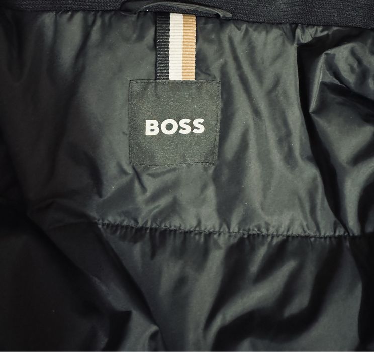 АКЦИЯ !!! Продаю за пол цены мужскую куртку пуховик BOSS