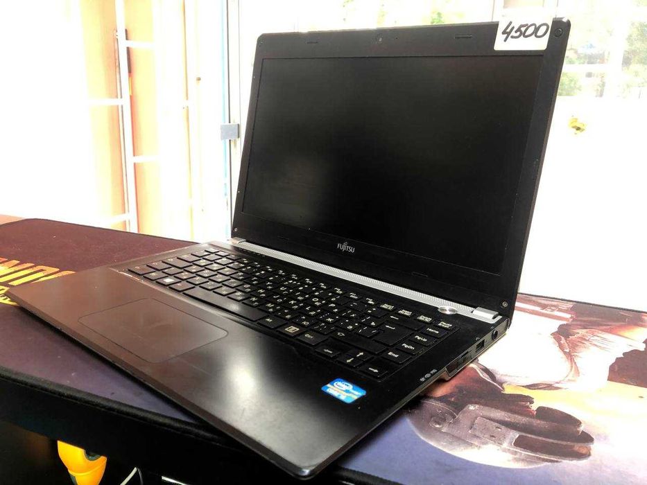 Продаётся ноутбук FujiTsu | i5 1800 | 4gb OZU | HDD 500gb