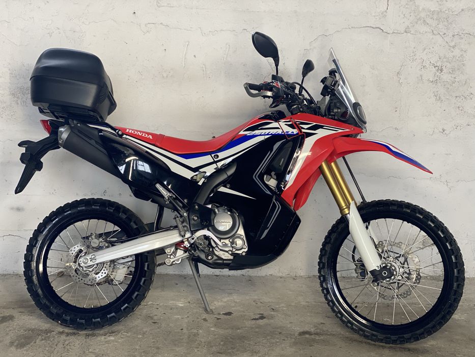 Honda Crf rally мотоцикл з Японіі.