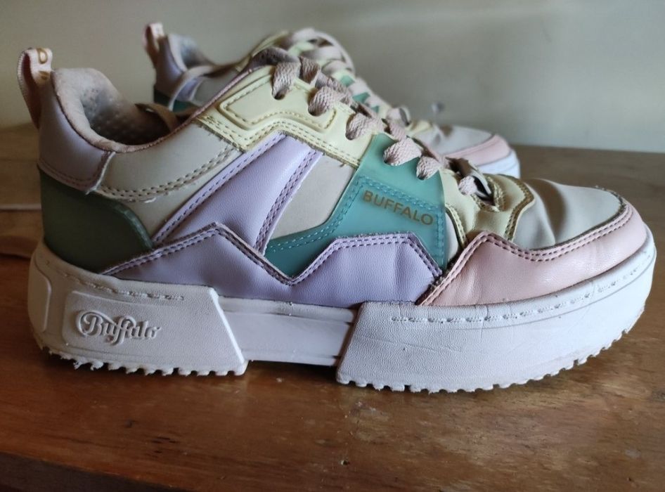 Sneakersy BuffaloLondon 36