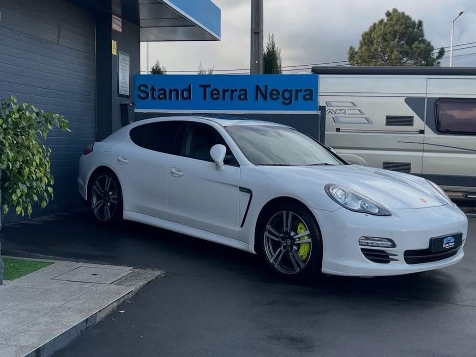 Porsche Panamera V6 250cv | Caixa Automática | Teto Abrir | Pele |
