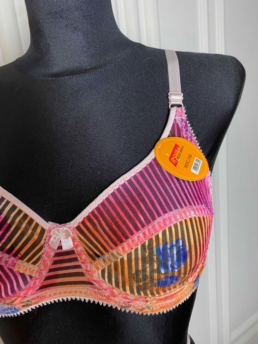 Nowy komplet bielizny damskie biustonosz miękki 80B stringi 38M różowy