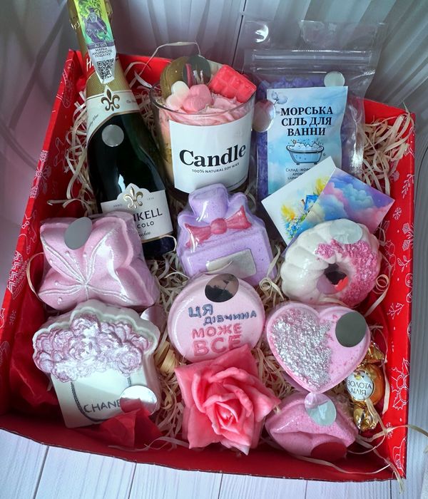 подарунковий набір свічка мило бомбочка для ванни букет з мила