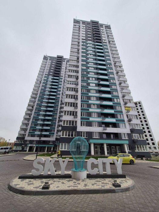 Однокомнатная на Варненской в ЖК "Скай Сити"