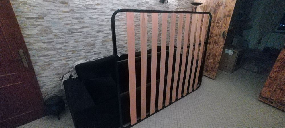 Estrado de cama......