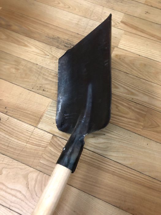 Совковая лопата стальная времен СССР 80 г. уборка снега / строит. мат