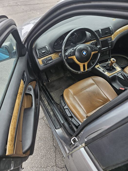 BMW E46 320D Touring de 2004 para peças