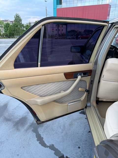 Mercedes w126 260SE