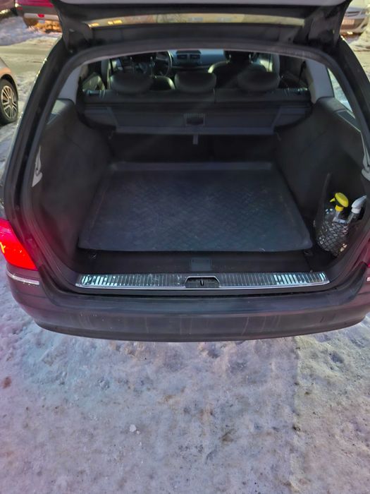 Sprzedam mercedesa E270 CDI 2004r 2.7disel.