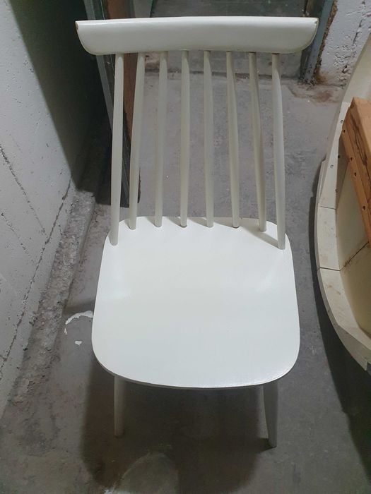 Zestaw drewniany stół z 6 krzesłami